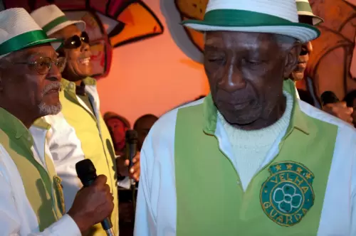 36ee3b 18444240049e475cb8b564ace4b0db32mv2