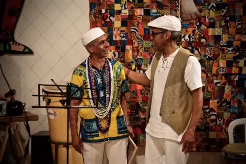 36ee3b 2b5dd2bdd3104a359a37bce9ec75d520mv2