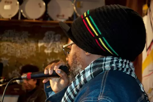 36ee3b 40849957820f425fba6d07f3de227943mv2