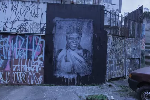 36ee3b bfe8da627b2b4242a69e1f137b5ec98fmv2